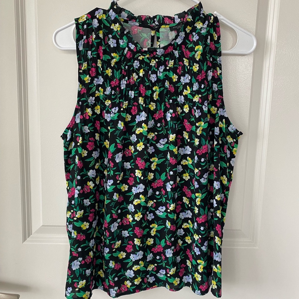 Ann Taylor Black Floral Sleeveless Blouse